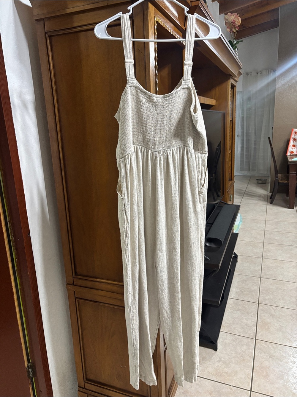 Old navy crème jumpsuit with adjustable straps